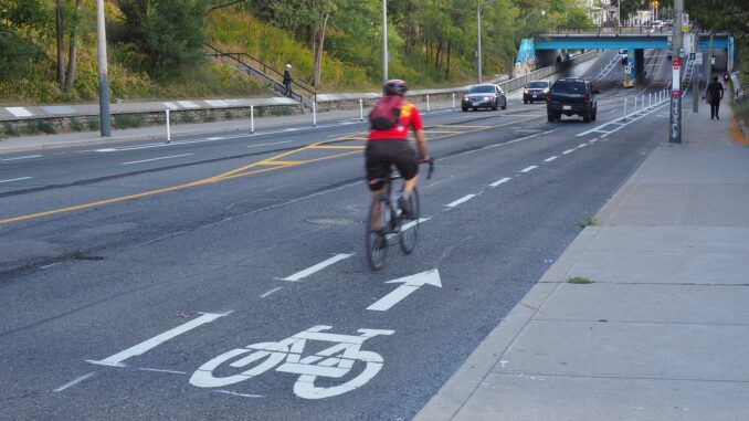 882d-Woodbine-Bike-Lanes-e1510154781892
