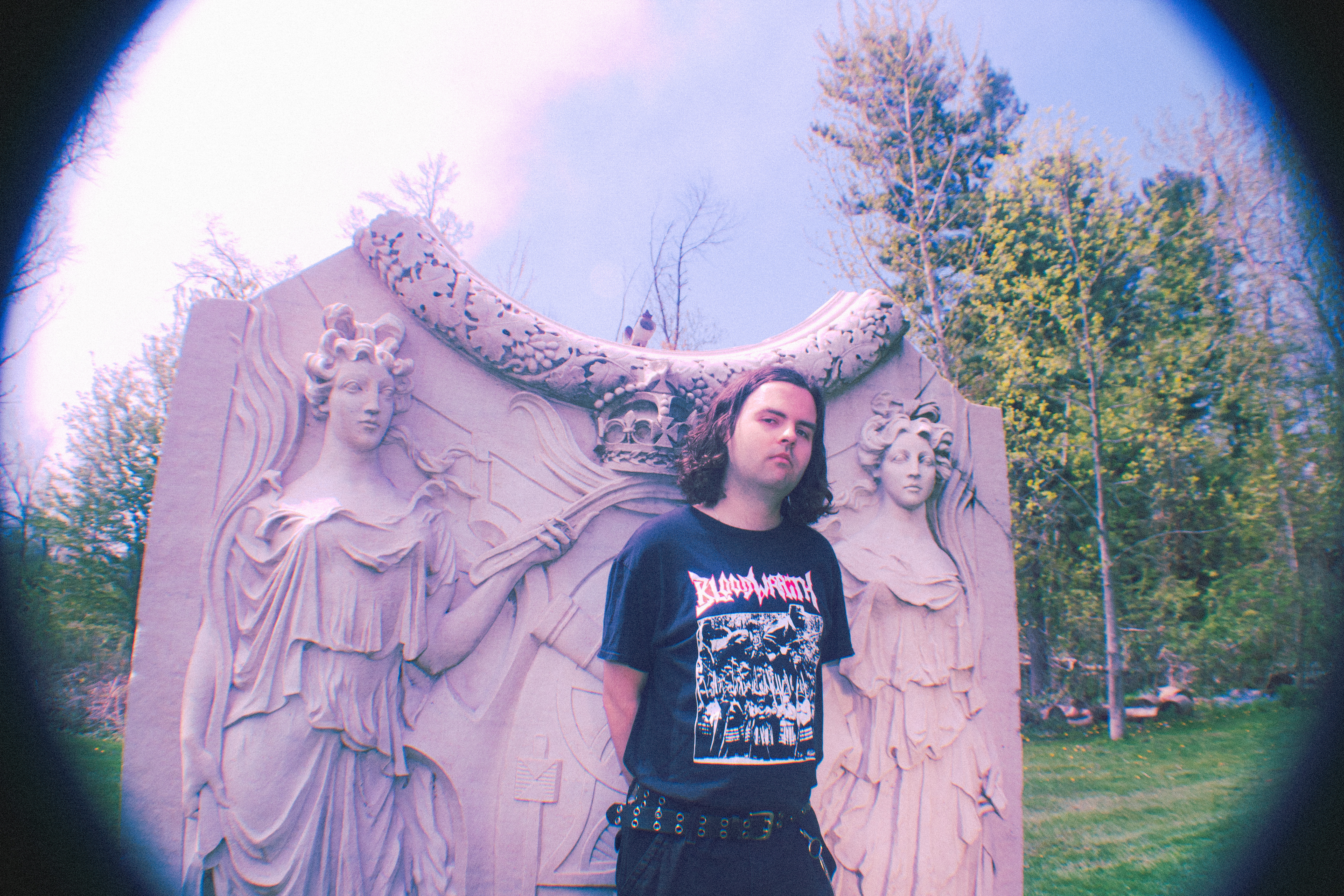 Braydan Parsons-Reilly, lead vocalist and guitarist of Resthaven
